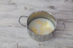 Preparazione Bigné craquelin con crema al mascarpone e caffè - Fase 2