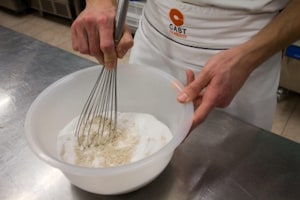 Preparazione Muffin senza glutine allo yogurt - Fase 2