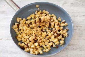 Preparazione Strudel veloce di mele - Fase 4