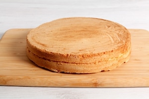 Preparazione Torta natalizia ricoperta di cioccolato bianco - Fase 3