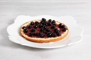 Preparazione Torta natalizia ricoperta di cioccolato bianco - Fase 3