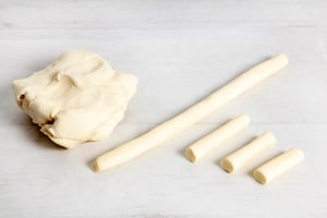 Preparazione Torta natalizia ricoperta di cioccolato bianco - Fase 4