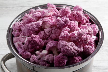 Preparazione Cavolfiore viola al forno - Fase 1 Preparazione Cavolfiore viola al forno - Fase 1