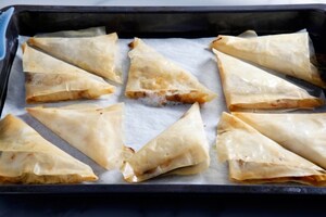 Preparazione Fagottini di pasta fillo pere e gorgonzola - Fase 4