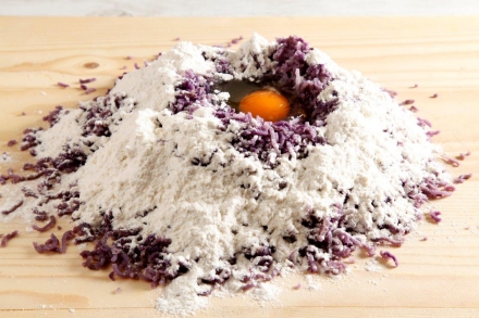 Preparazione Gnocchi di patate viola - Fase 1 Preparazione Gnocchi di patate viola - Fase 1