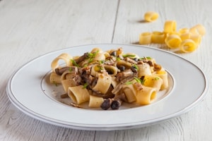 Preparazione Pacòte con crema di castagne, funghi chiodini ed erba cipollina  - Fase 3