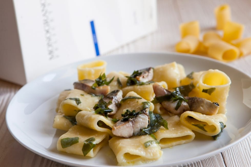 Pàche con crema di patate, sgombro e alga wakame ricetta