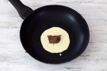 Preparazione Pancake ripieni alla Nutella - Fase 3 Preparazione Pancake ripieni alla Nutella - Fase 3