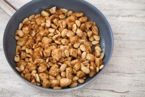 Preparazione Pollo alle mandorle - Fase 3