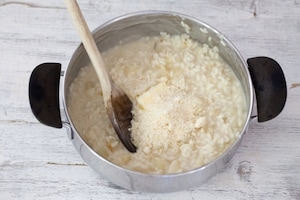 Preparazione Risotto pere e taleggio - Fase 3