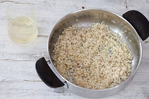 Preparazione Risotto pere e taleggio - Fase 2
