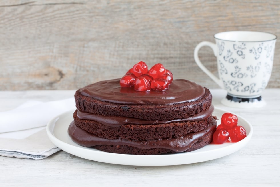 Torta al cioccolato e caffè con crema pasticciera al cioccolato ricetta