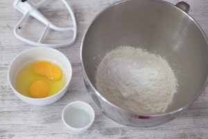 Preparazione Chiacchiere al forno - Fase 1