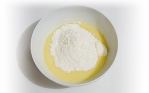 Preparazione Torta pere e cacao facilissima - Fase 2