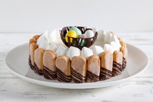 Preparazione Charlotte con meringa e crema pasticciera al cardamomo - Fase 9