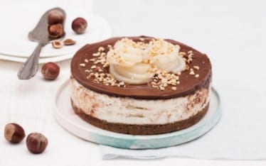 Cheesecake al cioccolato con pere speziate e Philadelphia