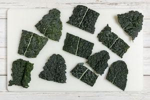 Preparazione Chips di cavolo nero al forno - Fase 1