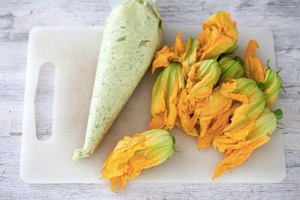 Preparazione Fiori di zucca al forno - Fase 3