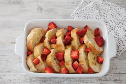 Preparazione French toast con pane e fragole - Fase 3 Preparazione French toast con pane e fragole - Fase 3