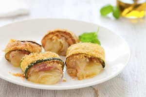 Preparazione Involtini di zucchine con pancetta e fontina - Fase 4