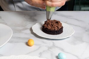 Preparazione Morbidoso con nido di cremoso al cioccolato fondente - Fase 5