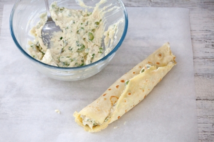 Preparazione Rotolini di crepes agli asparagi - Fase 4 Preparazione Rotolini di crepes agli asparagi - Fase 4