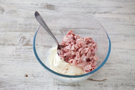 Preparazione Sfogliatine al prosciutto cotto e spinaci - Fase 1 Preparazione Sfogliatine al prosciutto cotto e spinaci - Fase 1
