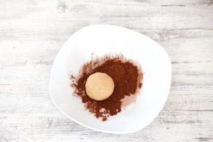 Preparazione Tartufi al tiramisù - Fase 4