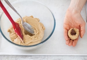 Preparazione Tartufi al tiramisù - Fase 3