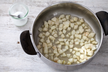 Preparazione Torta ricotta e pere - Fase 3 Preparazione Torta ricotta e pere - Fase 3