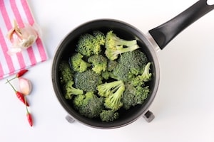 Preparazione Vermicelli alle vongole e crema di broccoli - Fase 1