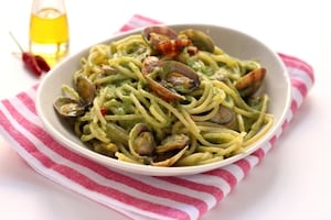 Preparazione Vermicelli alle vongole e crema di broccoli - Fase 4