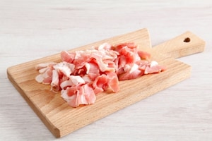 Preparazione Avocado con uova e pancetta - Fase 1