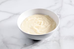 Preparazione Bavarese vegan al cocco e coulis di mango - Fase 2