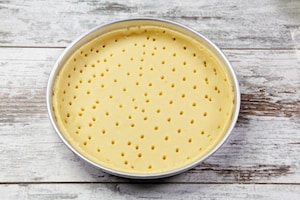 Preparazione Crostata pasquale con crema pasticcera e frutta - Fase 1