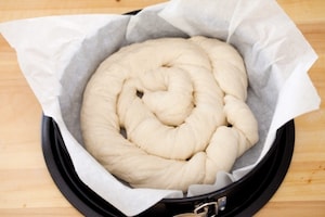 Preparazione Focaccia contorta - Fase 3