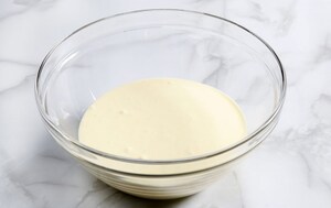 Preparazione Naked Cake colomba e amarene - Fase 2