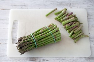 Preparazione Salmone al forno con asparagi - Fase 1