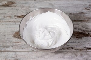 Preparazione Semifreddi al limone - Fase 3