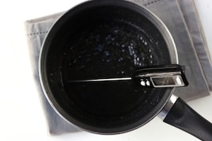 Preparazione Tiramisù con amaretti - Fase 2