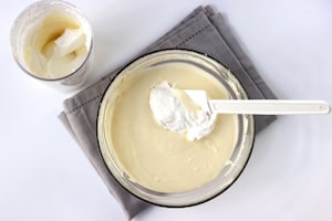 Preparazione Tiramisù con amaretti - Fase 3