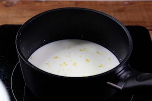 Preparazione Tiramisù meringata  - Fase 1