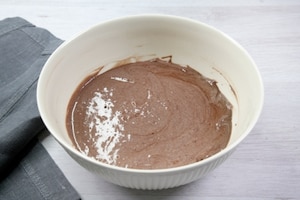 Preparazione Torta amaretti, ricotta e cioccolato - Fase 2