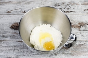 Preparazione Torta pasquale mele e limone  - Fase 2
