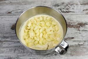 Preparazione Torta pasquale mele e limone  - Fase 4