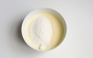 Preparazione Tortini al cioccolato e cocco - Fase 2