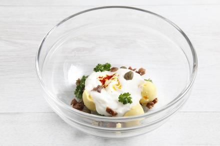 Preparazione Uova ripiene allo zafferano - Fase 2 Preparazione Uova ripiene allo zafferano - Fase 2