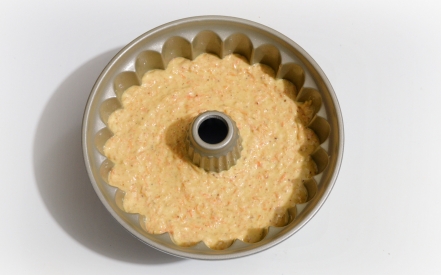 Preparazione Bundt cake alle carote - Fase 4 Preparazione Bundt cake alle carote - Fase 4