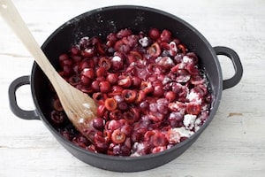 Preparazione Cherry pie - Fase 1