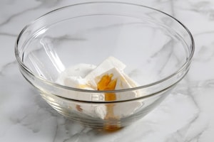 Preparazione Crostata alle amarene con mousse di ricotta - Fase 4